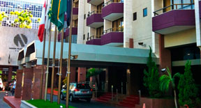 Hotel Naoum Plaza